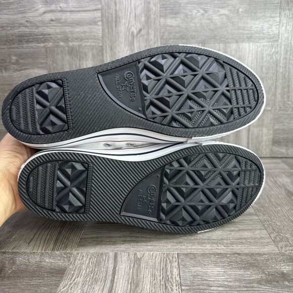 Converse CTAS Lift Low Youth 5.5/Women's size 7 White Canvas Shoes - Picture 7 of 8